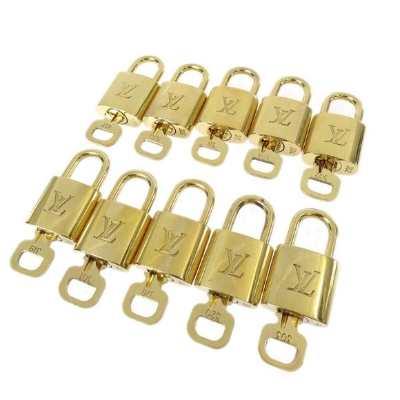 LOUIS VUITTON Padlock & Key Bag Accessories Charm 10 Piece Set Gold - Picture 1 of 1